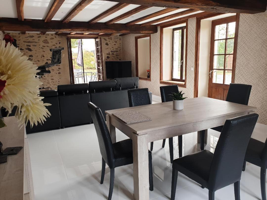 La Maison Du Lac Lavaud Saint-Quentin-sur-Charente Экстерьер фото