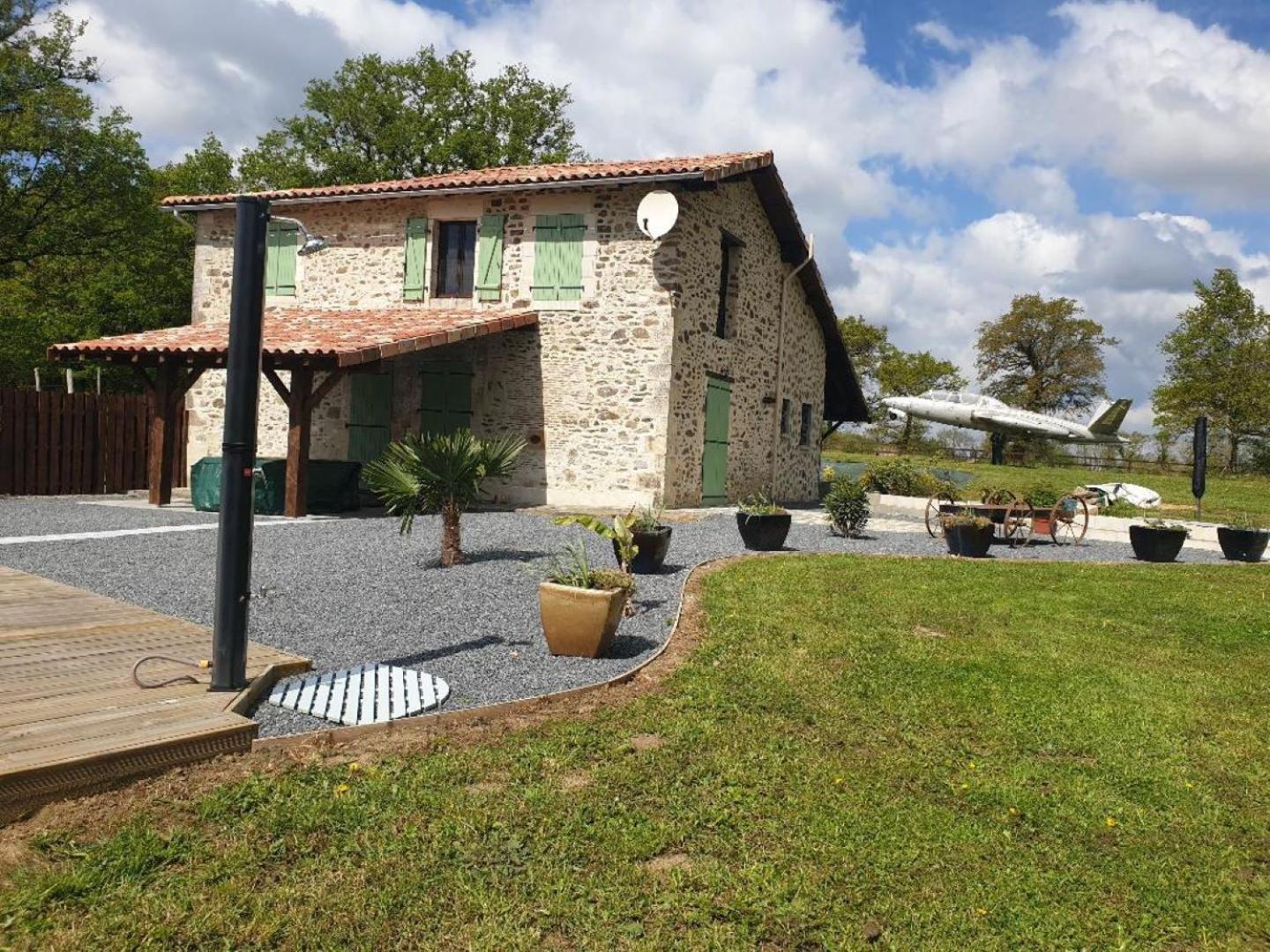 La Maison Du Lac Lavaud Saint-Quentin-sur-Charente Экстерьер фото